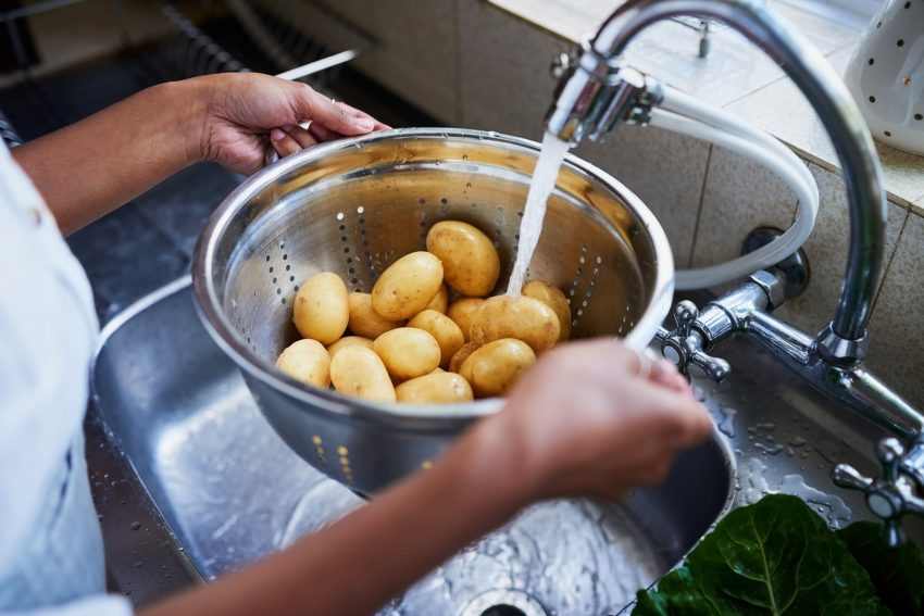 Mycie ziemniaków