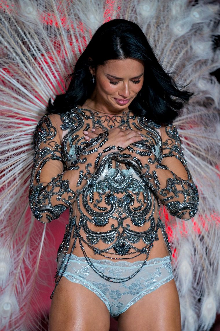 Adriana Lima - ostatnio pokaz Victoria's Secret 2018