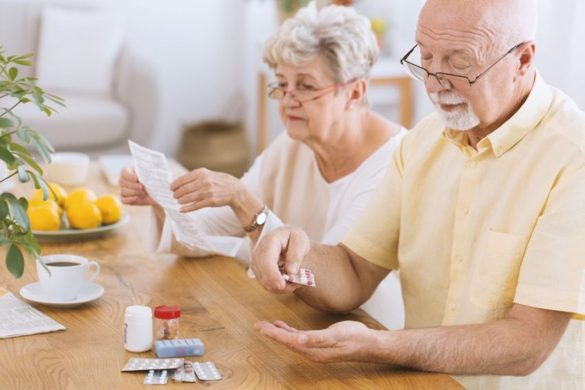 Starsi ludzie biorą bardzo dużo lekarstw