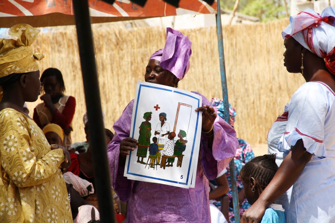 Obrzezanie kobiet / James Fulker/DFID / Wikimedia Commons