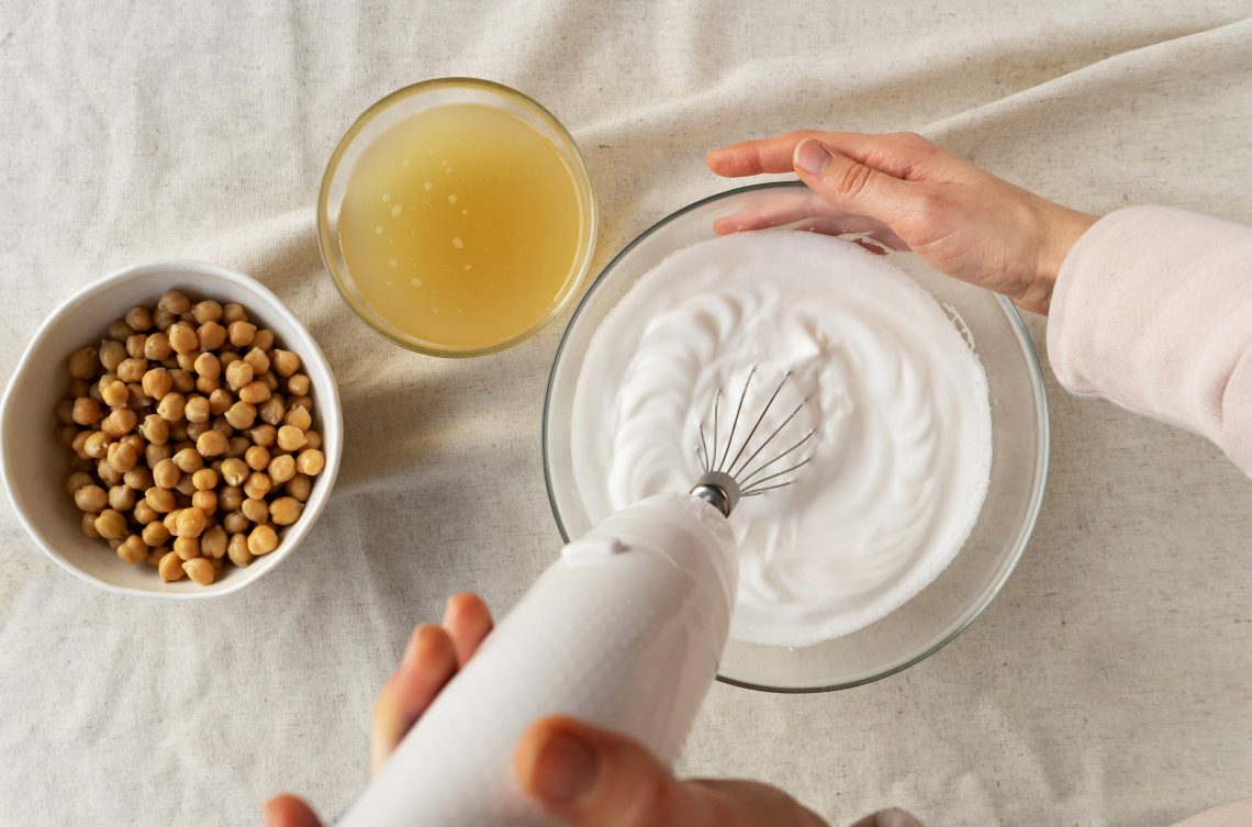 Aquafaba -płyn z ciecierzycy / istock