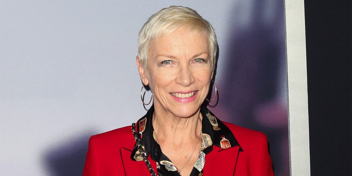 Annie Lennox opublikowała swoje selfie - bez retuszu, bez filtra. "Stara, ale jara!"