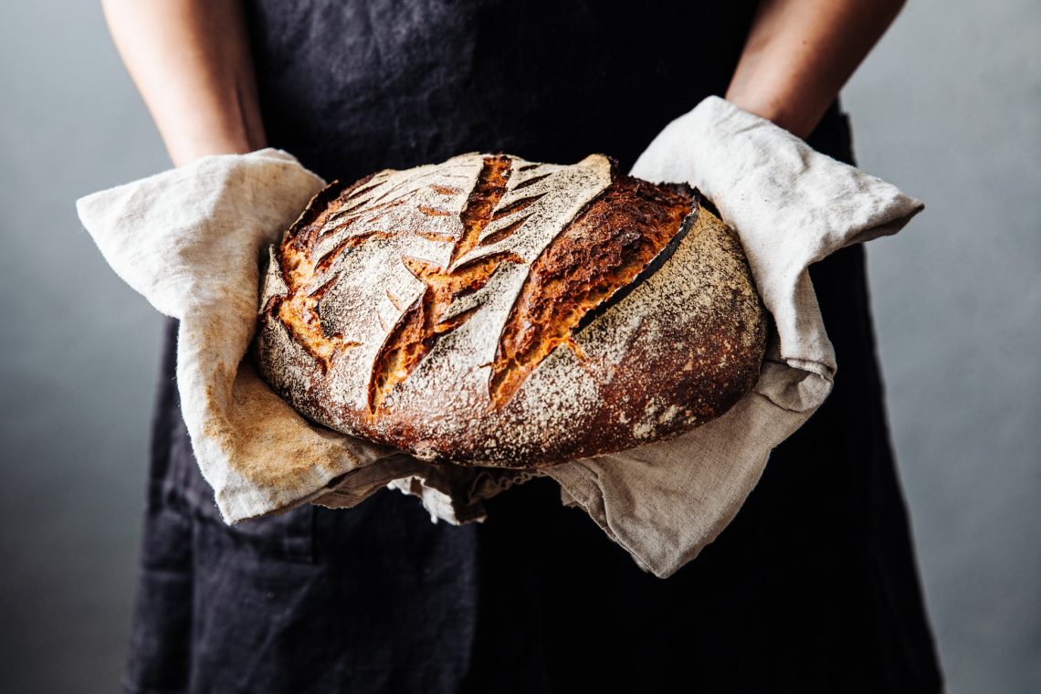 W naszej pamięci genetycznej mieszanie wody z ziarnami jest mocno utrwalone. O niezwykłej mocy „bake therapy” /fot. iStock