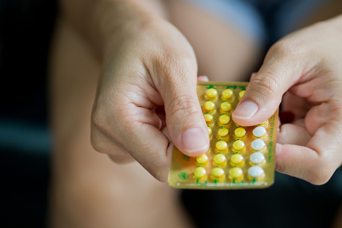 Co obniża skuteczność tabletek antykoncepcyjnych? Wyjaśnia Fundacja SEXED.PL