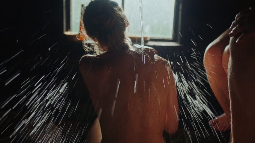 Film 'Siostrzeństwo świętej sauny' Anny Hints
