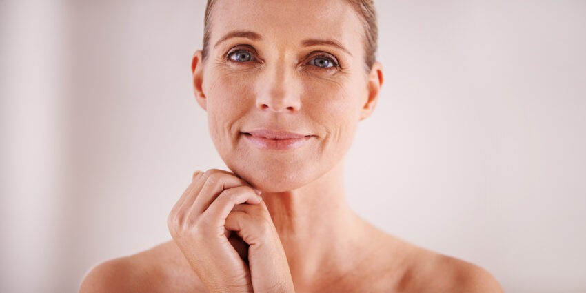 Zaczerwienienie skóry na twarzy w okresie menopauzy