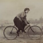 Archiwalne zdjęcia cyklistek z różnych zakątków świata