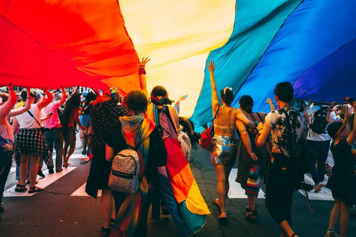Marsz osób LGBT +- Hello Zdrowie