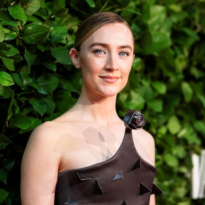 Saoirse Ronan - Hello Zdrowie